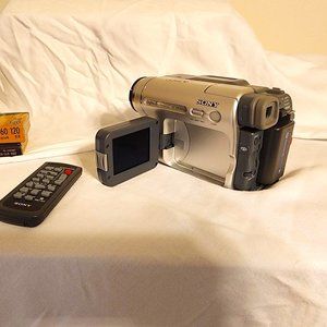 Sony DCR-TRV361 Digital8 HandycamSteadyShot